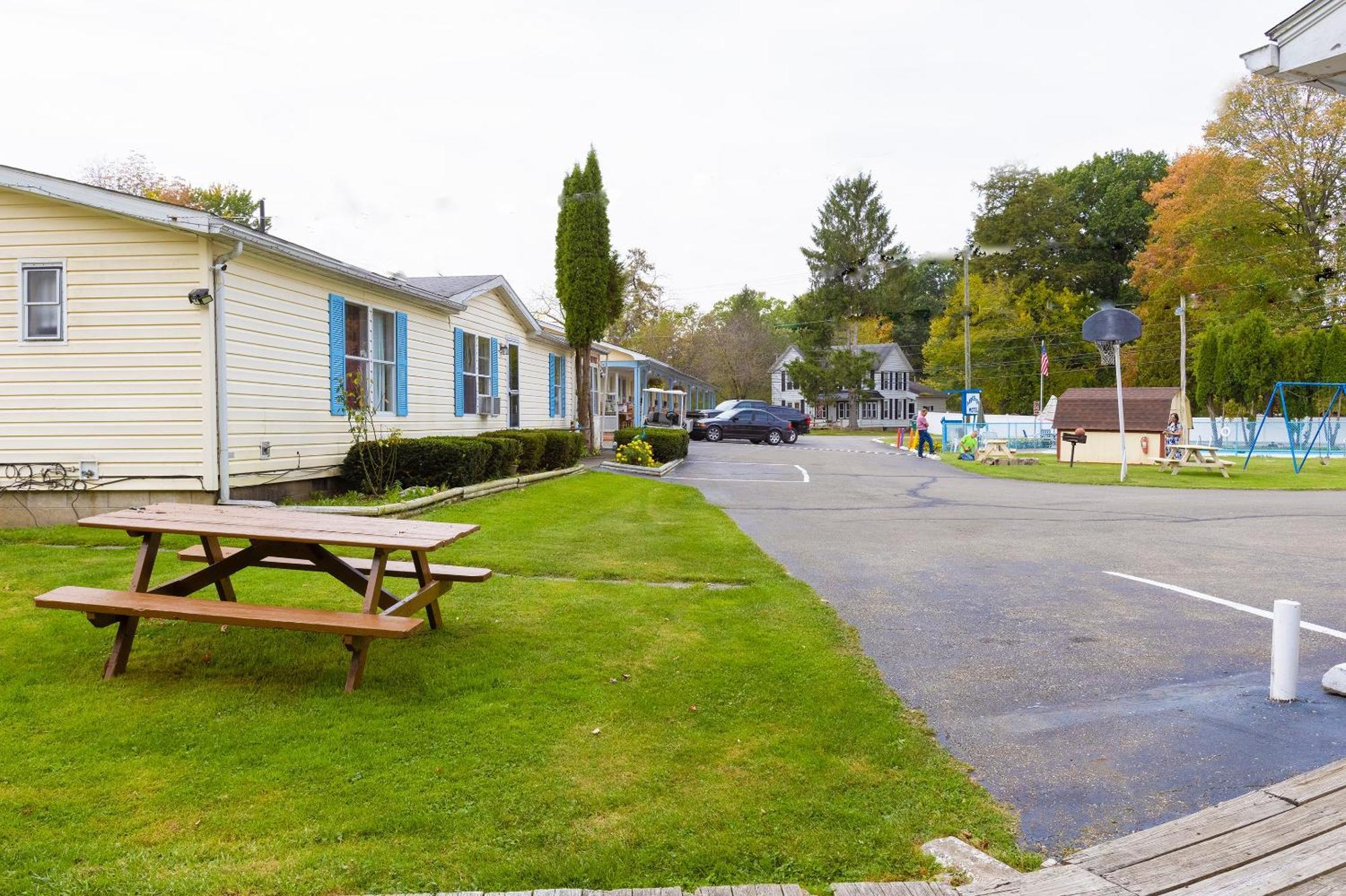 Parkside Motel By Oyo Meadville Conneaut Lake Conneaut Lakeshore Екстериор снимка